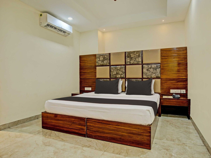 Others 5, Townhouse Oak Eastern View Railway Junction, Sahibzada Ajit Singh Nagar