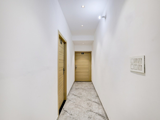 Others 4, Saver Double Hotel Hm Crystal, Sahibzada Ajit Singh Nagar