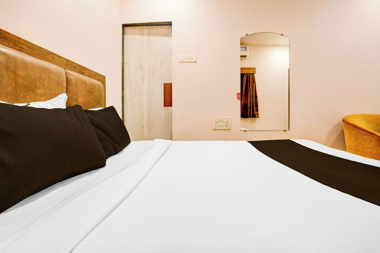 Others 4, Hotel O Tawakkal Guest house, Mumbai Suburban