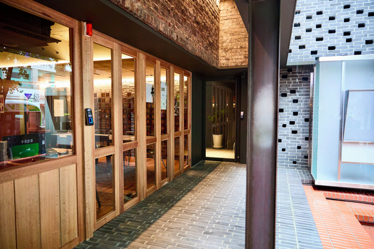Others 5, Hotel Greenroom, Mapo