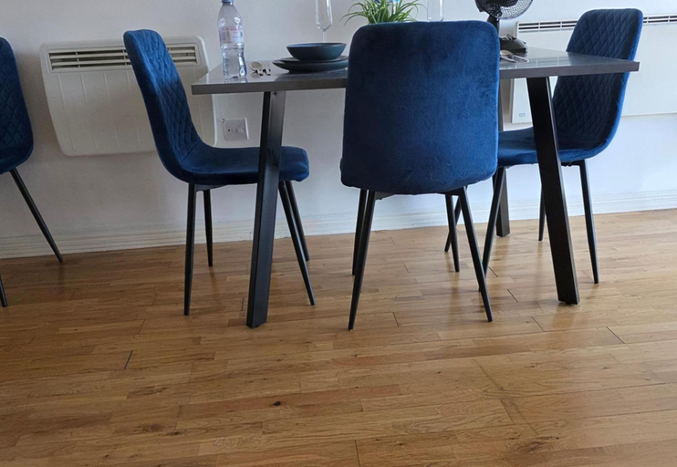 Others 2, Apartment Sleeps 5 With Parking Free, London