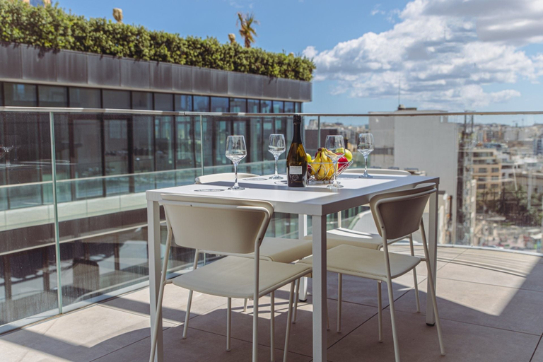 Others 1, Mercury Suites Sleek Apt With Pool Access, St Julian's