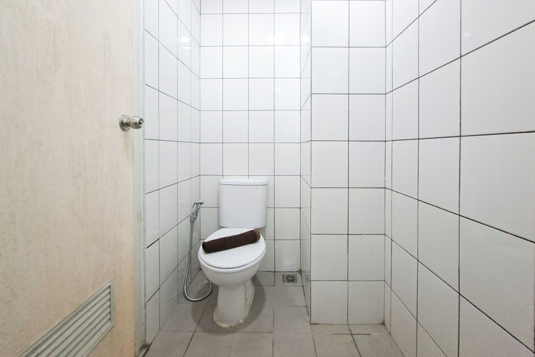 Others 3, Chic And Bright Studio At Apartment Sudimara Forestwalk, South Tangerang