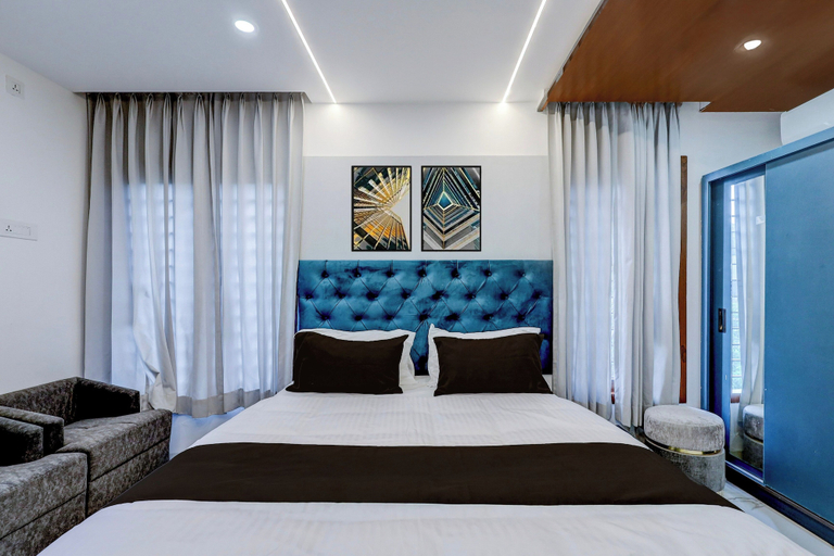 Others 5, Townhouse Passport Office Saligramam, Chennai