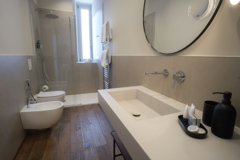 Bathroom 5, PALAZZO DANISI ROOMS&SUITES, Bari