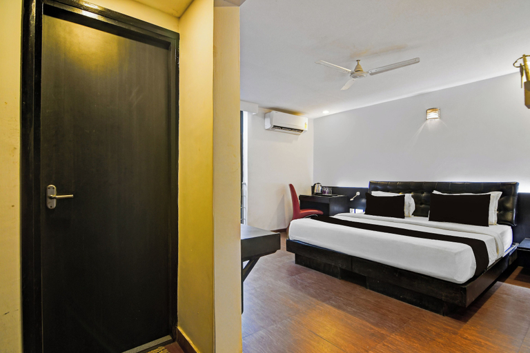 Others 2, Townhouse Oak Ballygunge, Kolkata