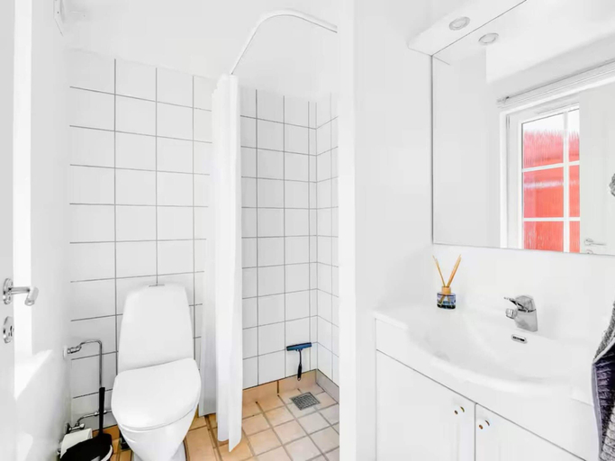 Bathroom 3, 5 Star Holiday Home in Aabenraa, Aabenraa