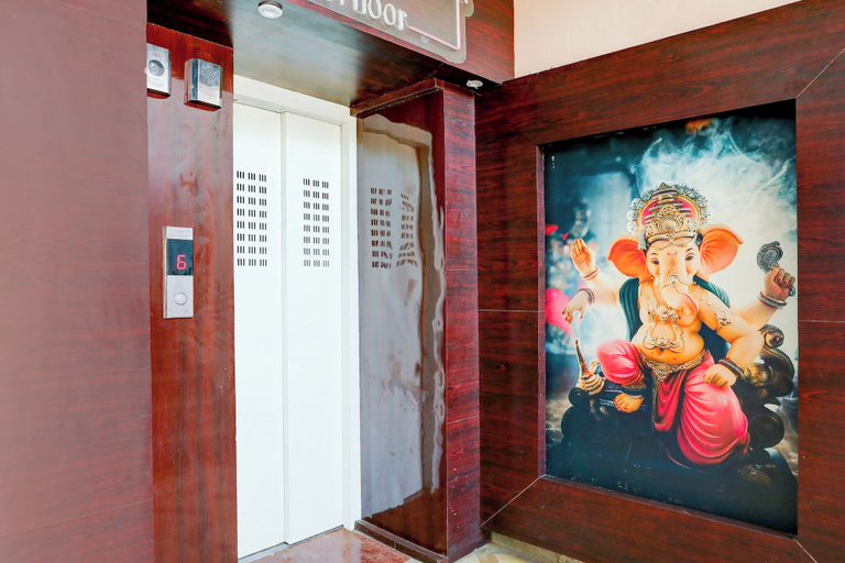 Others 5, Super Hotel O Hyderabad Gate IIT BHU, Varanasi
