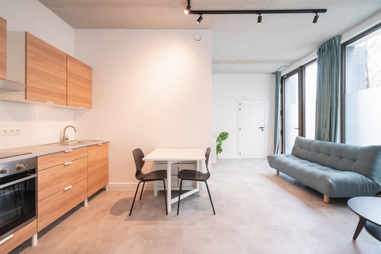 Others 3, Cozy Antwerp City Apartment for 5, Antwerpen