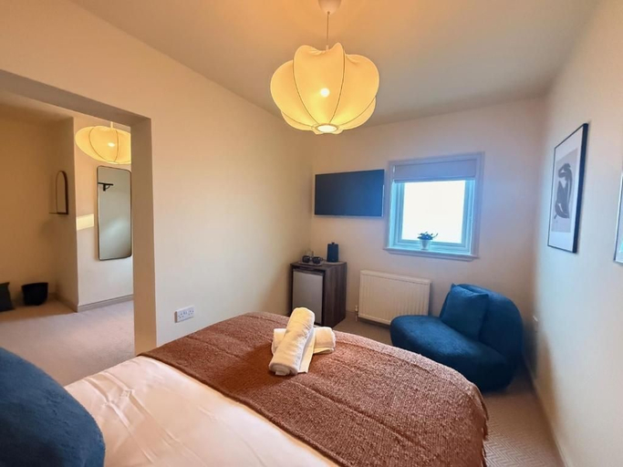 Others 5, The Meridian, Sefton