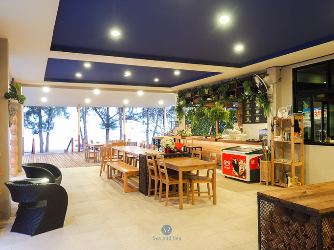 Food & Drinks, Sea & Sea Villa Resort Sangaroon, Thap Sakae