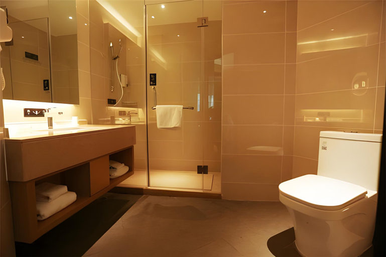 Bathroom, City Comfort Inn Xiantao First Middle School, Xiantao