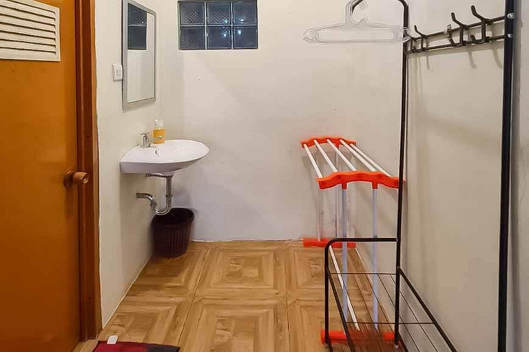 Bathroom 4, Pesona Wisata Alam Ciparay Endah Mitra RedDoorz, Bogor