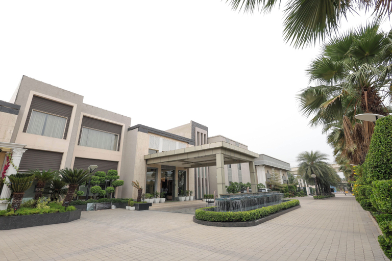 Others 4, Silver Oak Resort Hotel, Delhi