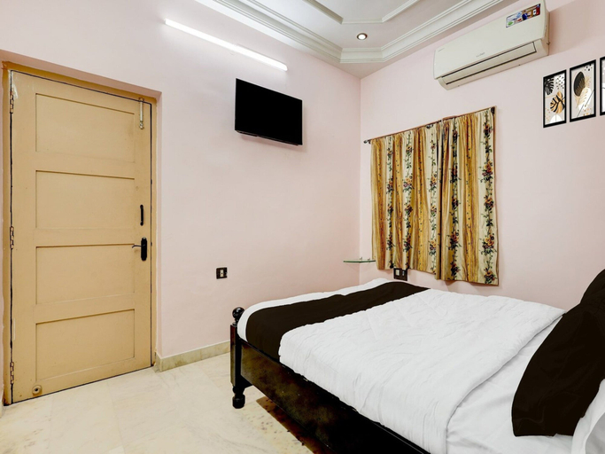 Others 5, Deluxe Buckingham Canal Vijayawada, Krishna