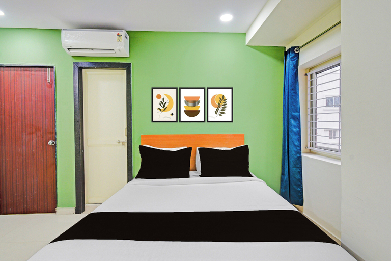 Others 4, Hotel O Prime Time, Ranga Reddy