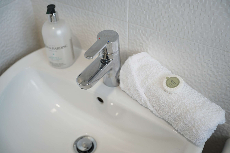 Others 5, Modern 4BR Stay Driveway Parking By Stay With Us, Redcar and Cleveland