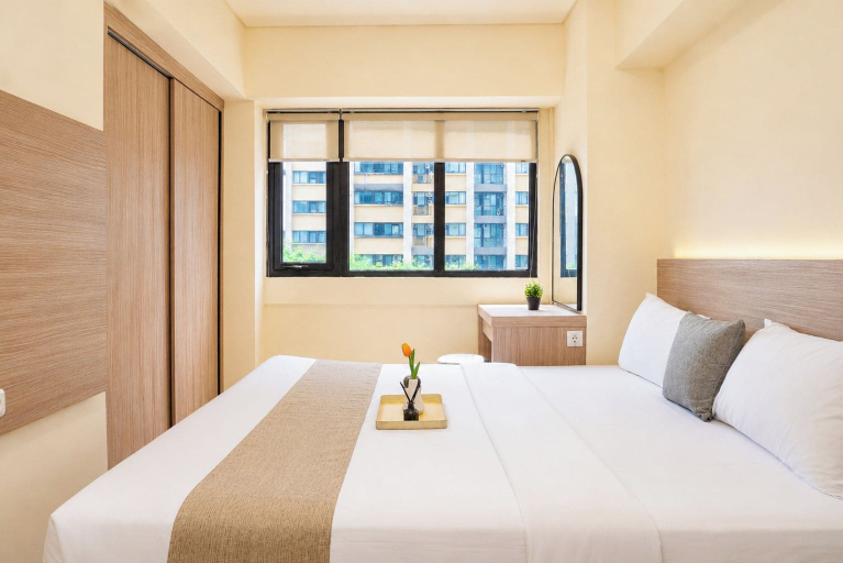 Others 3, Serene 3Br With Working Room At Apartment Meikarta District 1, Cikarang