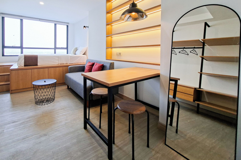 Others 3, Homey Well Located Studio Room At Apartment Collins Boulevard, Tangerang