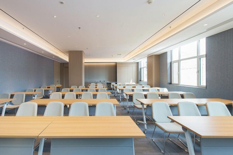 Business Facilities