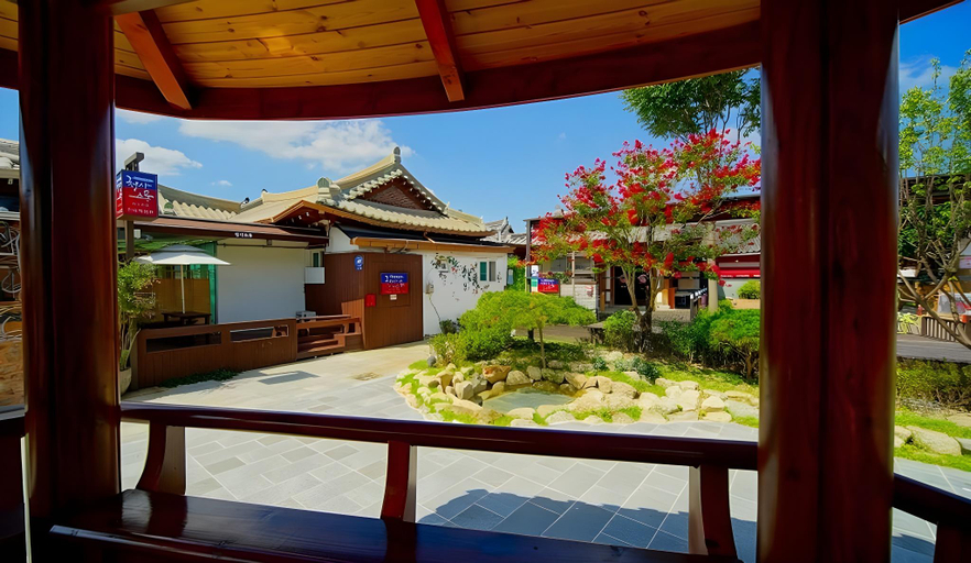 Others 4, Jeonju Cheongsachorong Taejoro Pension, Jeonju