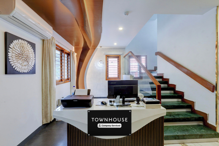 Others 4, Townhouse Passport Office Saligramam, Chennai