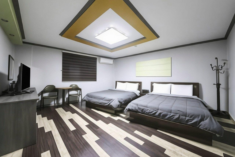 Bedroom 2, Jeonju Gosa-dong Cinema, Jeonju