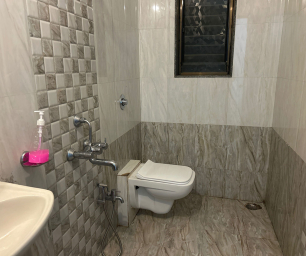 Others 4, Deluxe With Balcony Oraa Stay, Satara