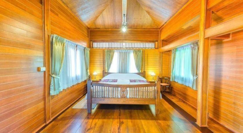 Bedroom 3, Burann Bangtanode, Photharam