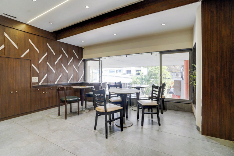 Others 4, Townhouse Vadodara Railway Junction, Vadodara