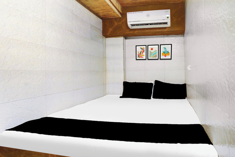Others 5, Hotel O Chopda Court Ulhasnagar, Thane