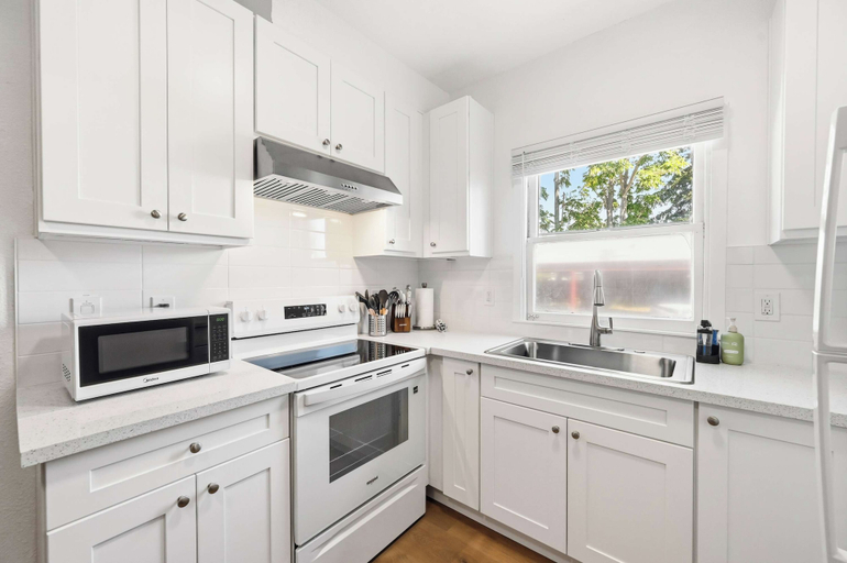 Others 3, @ Marbella Lane - Modern & Cozy Downtown SJ Escape, Santa Clara