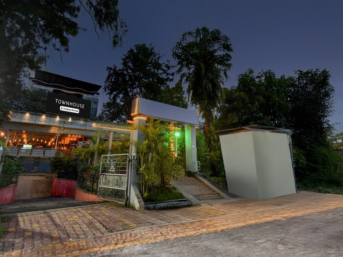 Others 5, Classic Hotel Sarovar, Pune