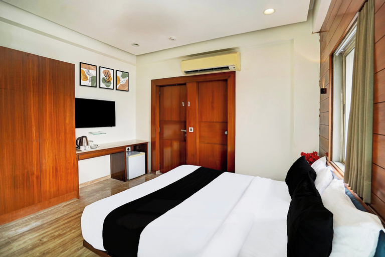 Others 3, Collection O Airport Road, Ahmadabad