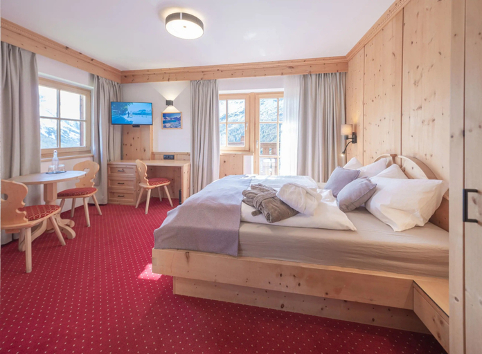Bedroom 3, Hotel Silbertal by Alpeffect Hotels, Imst