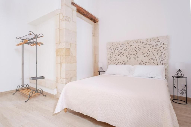 Others 1, Ortigia Prestige, Syracuse