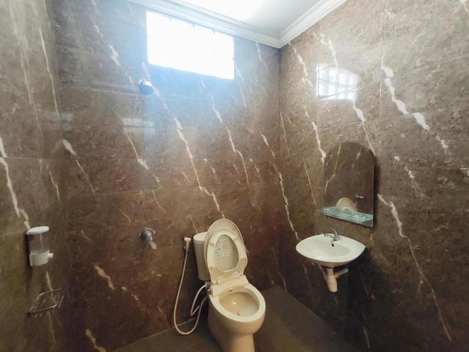 Bathroom 4, Hotel 68 Lembang, Bandung
