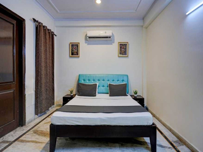 Others 4, Classic Sangam Vihar, Ghaziabad