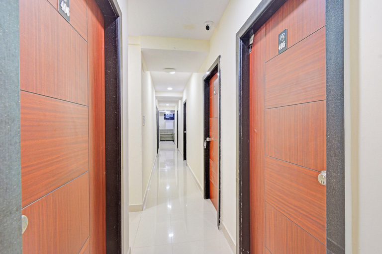 Others 5, Hotel O Prime Time, Ranga Reddy