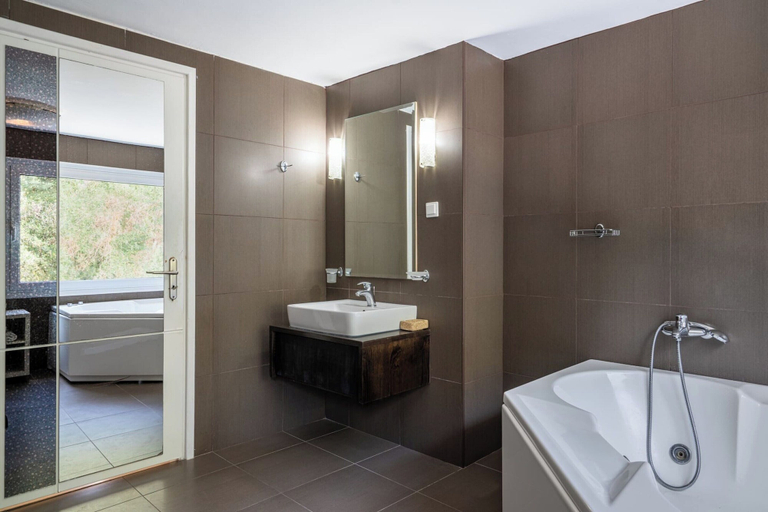 Bathroom 4, Beautiful 5bedroom Villa big Pool, Close to Beach!, Crete