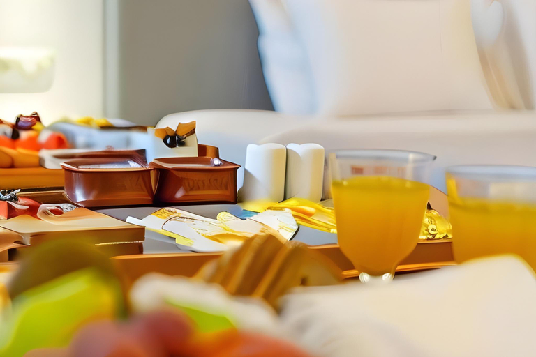 Food & Drinks 3, Central Fira Suites, South Aegean