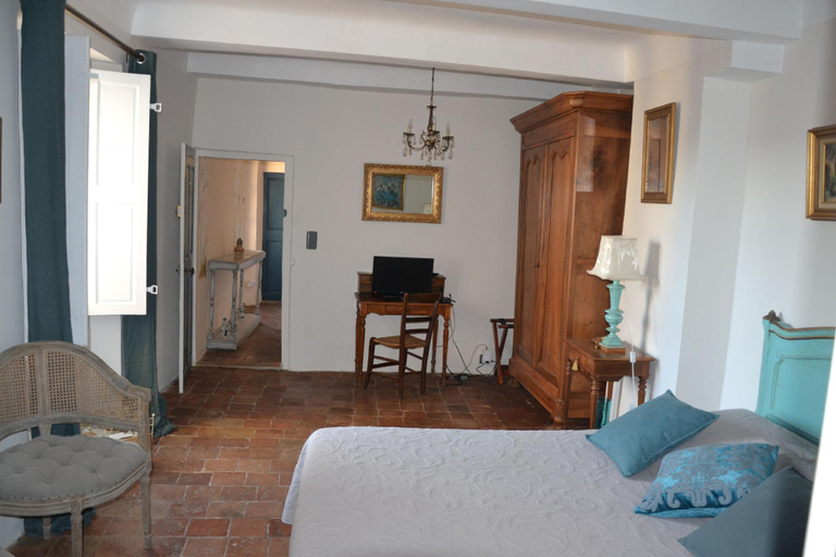 Bedroom 2, Maison Saint Louis avec Jacuzzi, Var