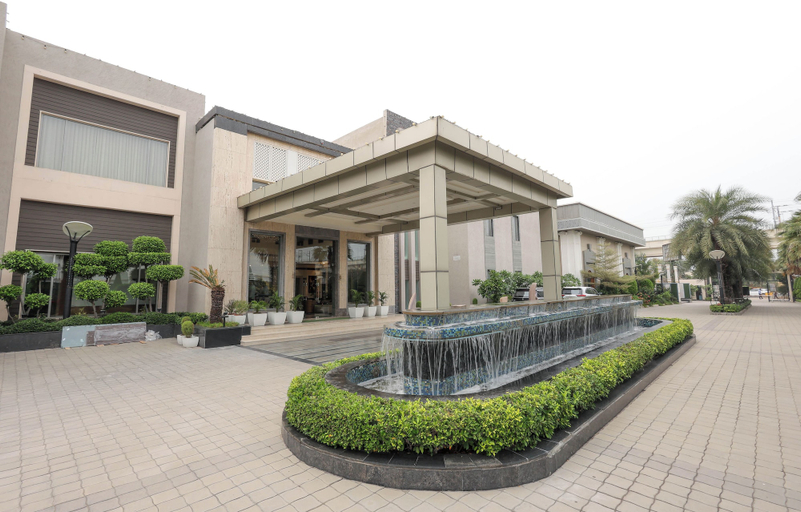 Others 3, Silver Oak Resort Hotel, Delhi