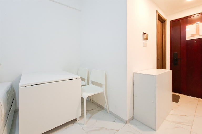 Others 4, Bright And Warm Studio Room At Apartment Sky House Bsd, Tangerang Selatan