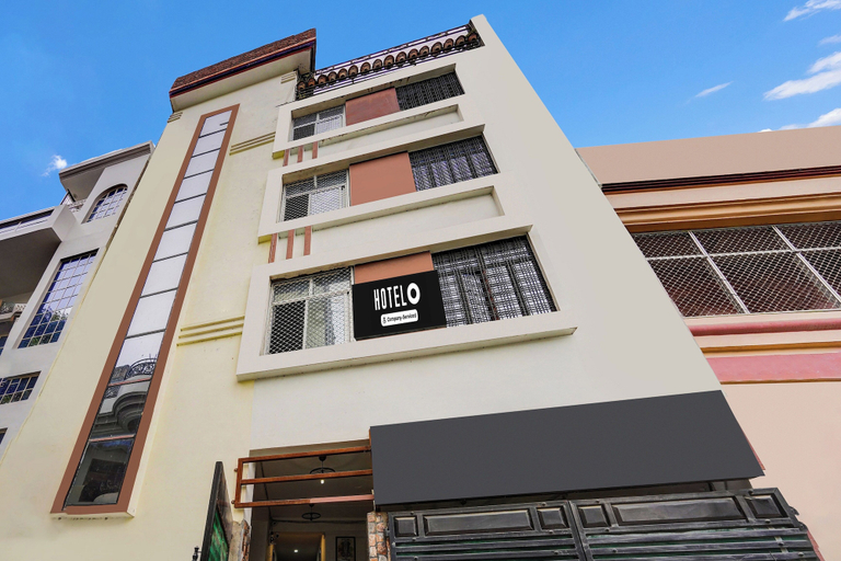 Others 3, Hotel O George Town, Kaushambi