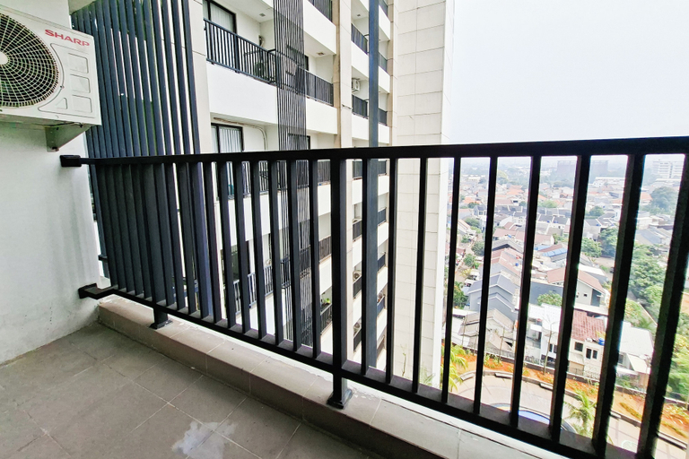 Others 2, Homey And Bright Studio At Apartment Anwa Residence, South Tangerang