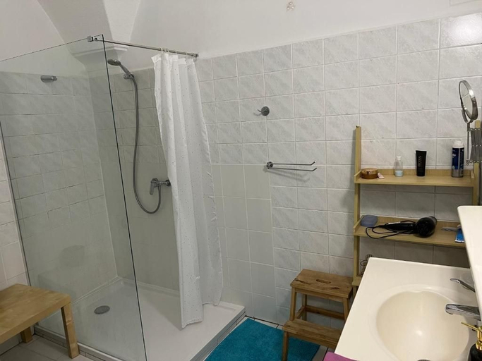 Bathroom 5, GRAN hostel, Banská Bystrica