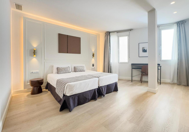 Bedroom 3, Opera Stays by Charming, Madrid