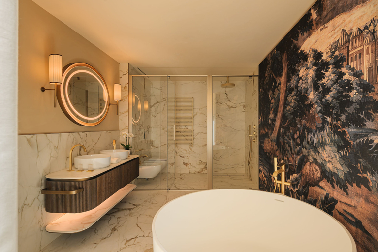 Bathroom 3, Palazzo Monnalisa, Florence
