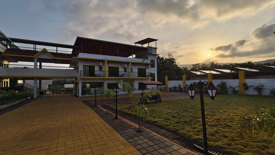 Others 4, Coastal Cliff by ILIF Hotels, Raigarh